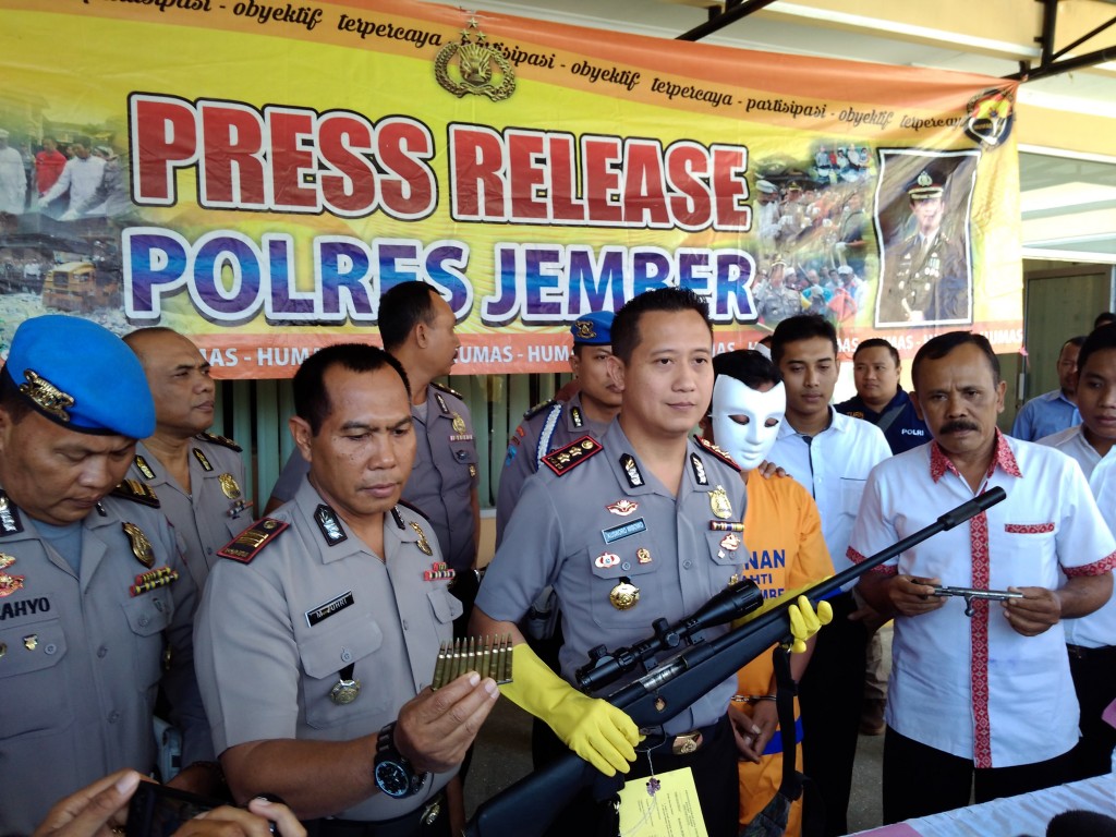 Miliki Senjata Api Rakitan Buruh Kebun Di Jember Ditangkap Polisi