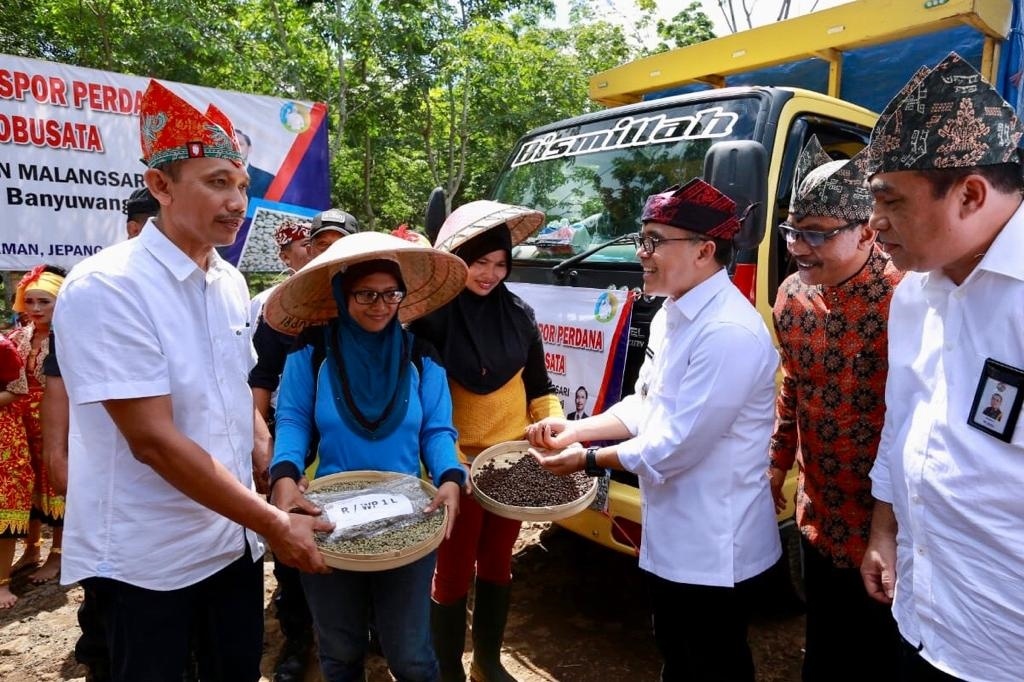 Kegiatan peluncuran ekspor kopi di Malangsari Banyuwangi. (Foto. Istimewa)