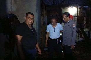 Kebakaran rumah milik warga di Kelurahan Kertosari, Kecamatan Kota Banyuwangi imbas Charger Handphone. (Foto. Istimewa)