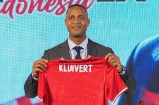 Pelatih Timnas Indonesia, Patrick Kluivert saat dikenalkan secara resmi oleh PSSI sebagai pengganti Shin Tae-yong. (Foto. Akun X PSSI)
