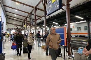 PT KAI Daerah Operasi 9 Jember mencatatkan kinerja positif selama masa libur panjang Hari Raya Waisak 2025. (Foto. Humas PT KAI)