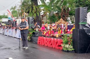 Menpora Lepas Pembalap Etape 4 TdBI 2025, Banyuwangi Dipuji Konsisten Gelar Event Dunia