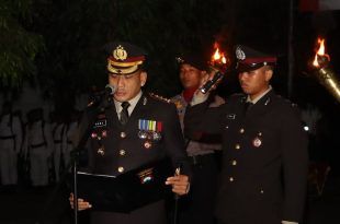 Kapolresta Banyuwangi Pimpin Apel Kehormatan dan Renungan Suci di TMP Patrang Sambut HUT RI Ke-80