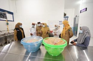 Cek SPPG, Bupati Ipuk Ingatkan SOP dan Higienitas Makanan MBG