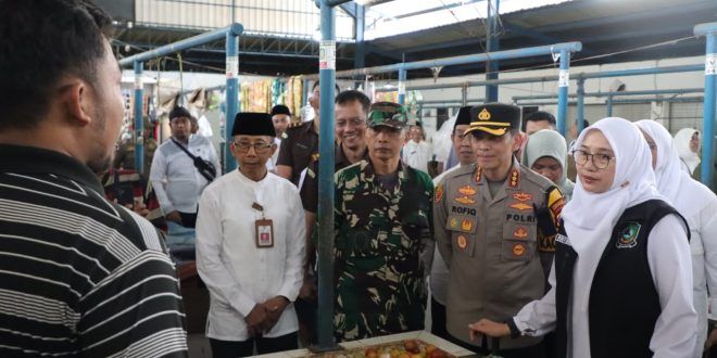 Kapolresta Banyuwangi Pimpin High Level Meeting on The Spot Cek Stok Pangan dan Energi